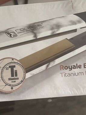 Royale Brilliance Touch Collection Titanium Plate Cool-Tip Hair Straightener NIB